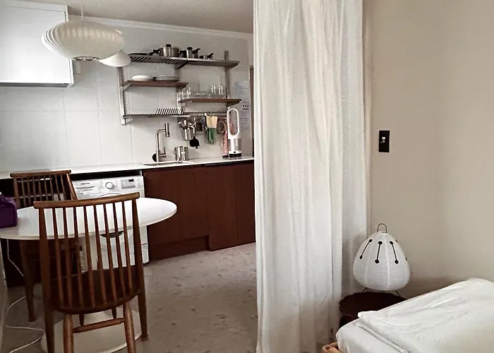 Calm&jay Quiet Local Hongdae Apartment Seoul